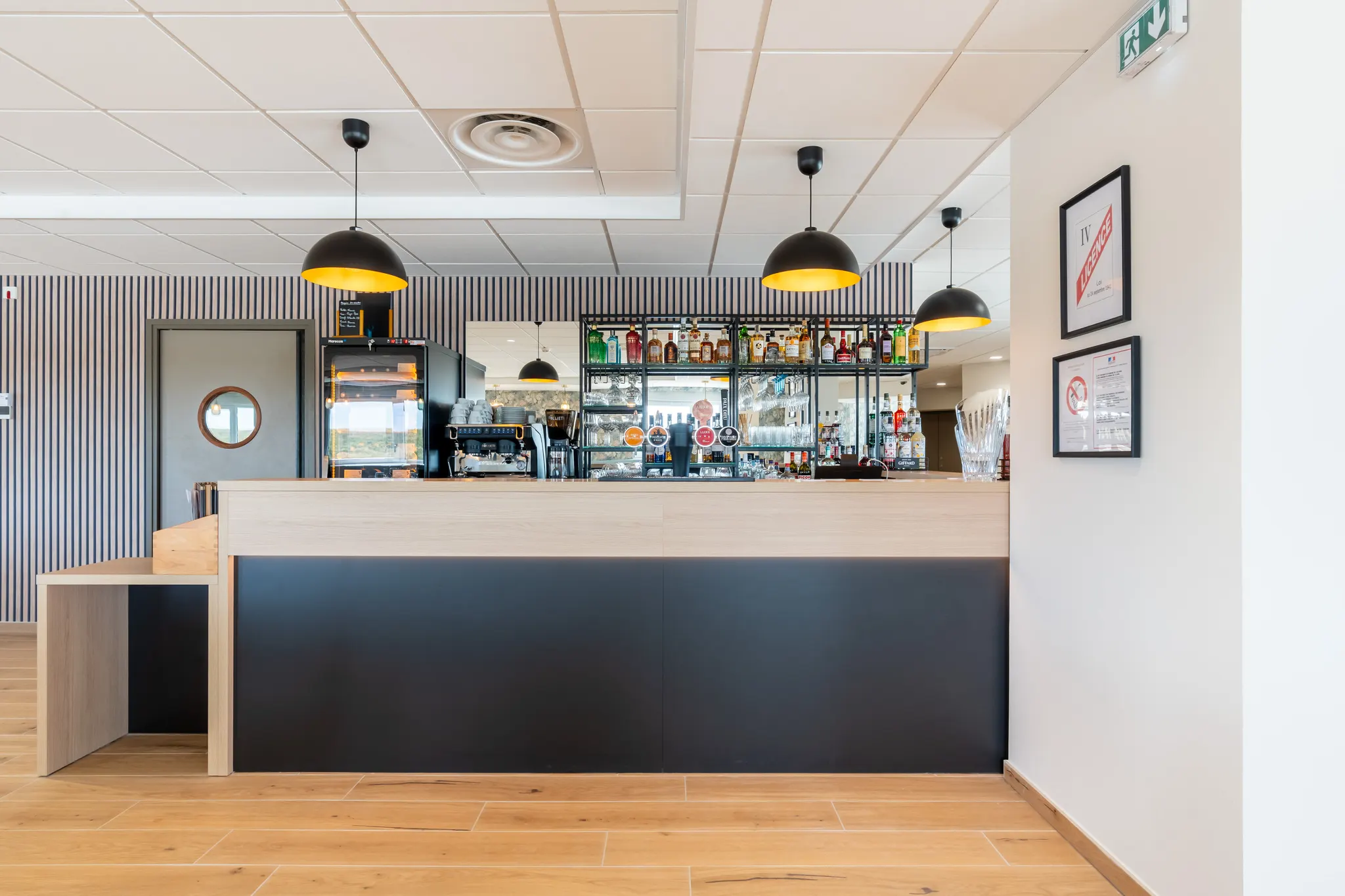 Le comptoir du bar